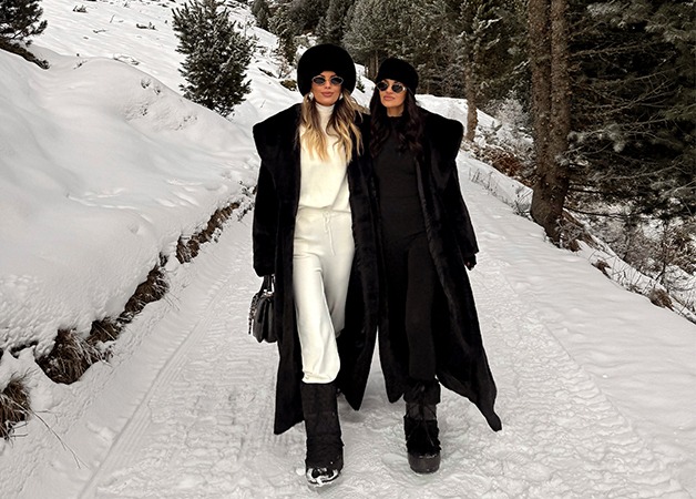 Płaszcze damskie z mitacji futra